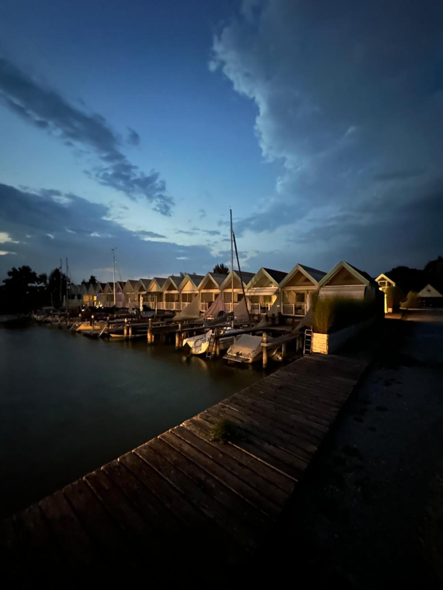 Haus Am See Нойзидль-ам-Зе Экстерьер фото